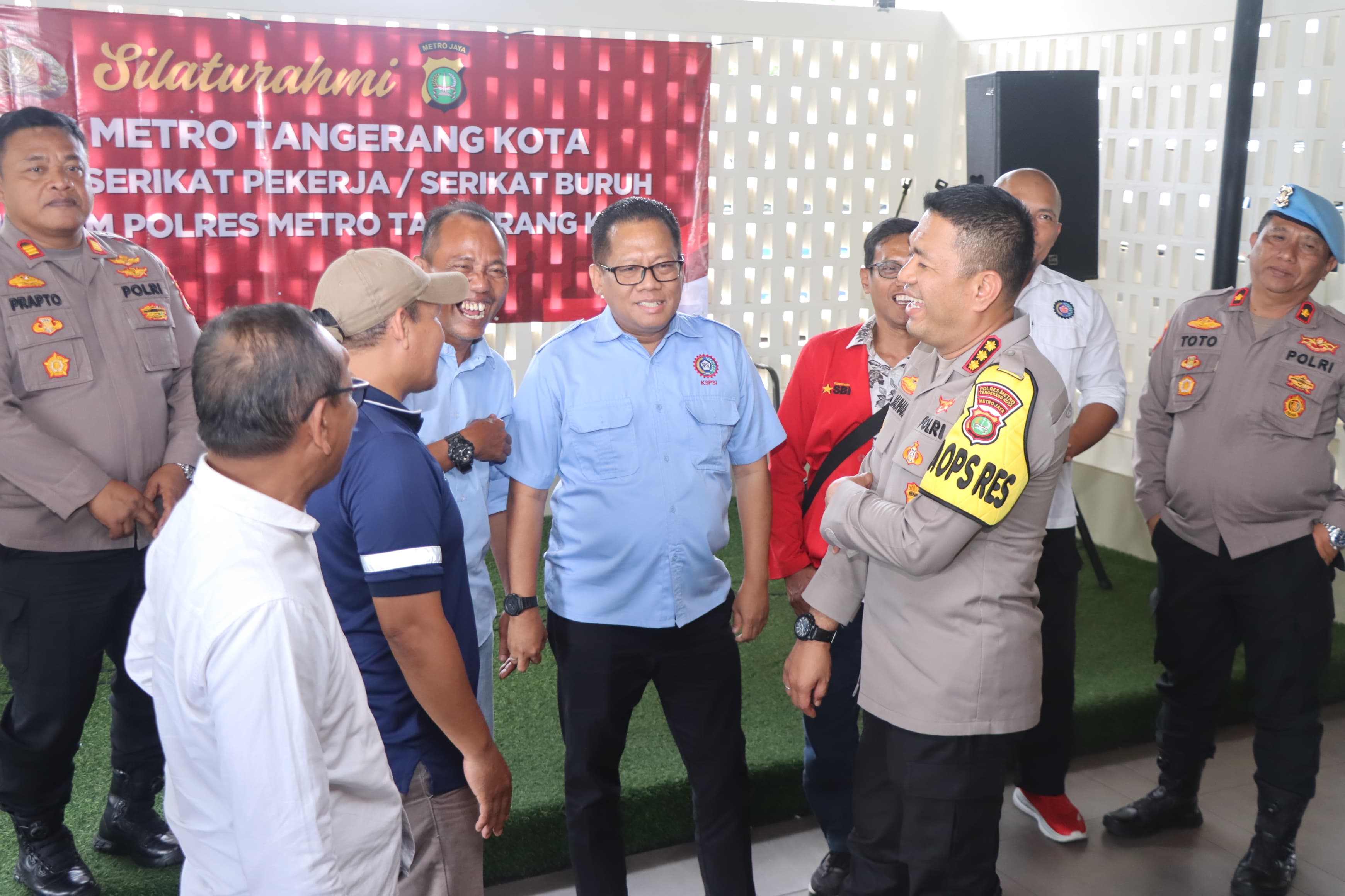Kapolres Metro Tangerang Kota Silaturahmi Dengan Elemen Serikat Buruh, Wujud Sinergi Jaga Kondusifitas Wilayah