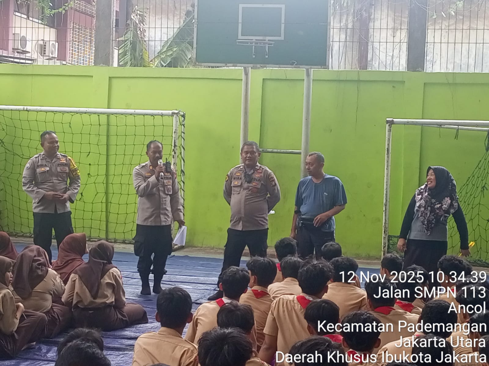 Wakapolsek Pademangan Sosialisasikan SPMB SMA Kemala Taruna Bhayangkara Di SMPN 113 Ancol