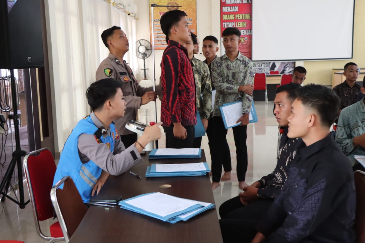 Pendaftaran Bintara Brimob 2025 Dibuka, Polres Tanggamus Terima 55 Casis pada Hari Pertama Verifikasi