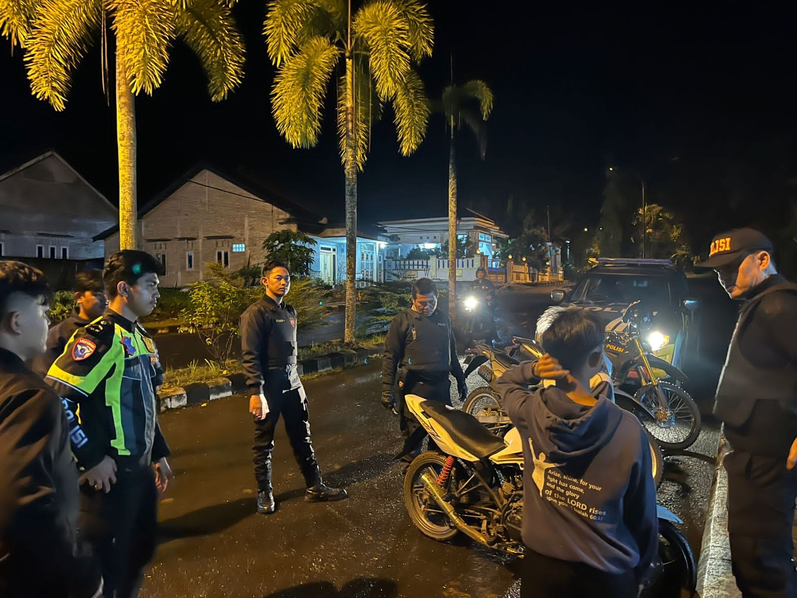 Patroli Perintis Presisi Polres Tanggamus Amankan 2 Motor Diduga Balap Liar di Islamic Center Kota Agung
