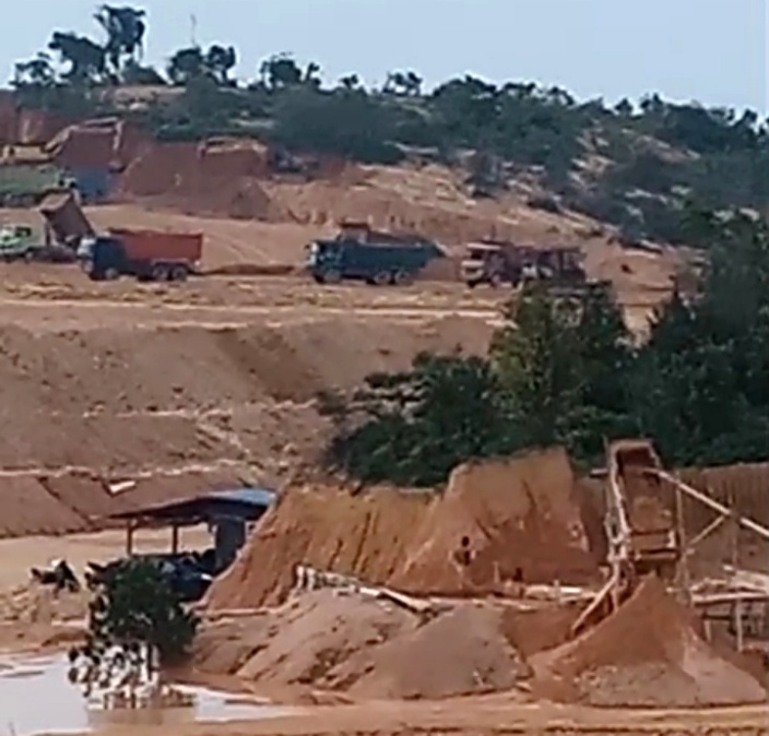“PT Sri Indah Disorot, Teluk Mata Ikan Dikeruk Tanpa Izin: Aparat Wilkum Polda Kepri Diuji Nyali”