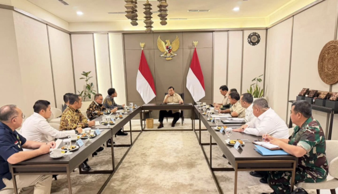Presiden Prabowo Pimpinan Rapat Khusus di Halim Sebelum Kunjungan ke Australia