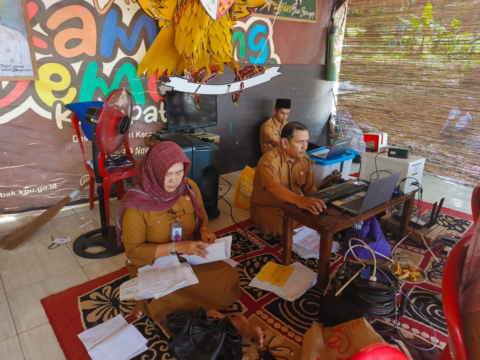 Tajul Arifin: Pimpinan Desa Banjarsari: Yang Melayani Dengan Tulus