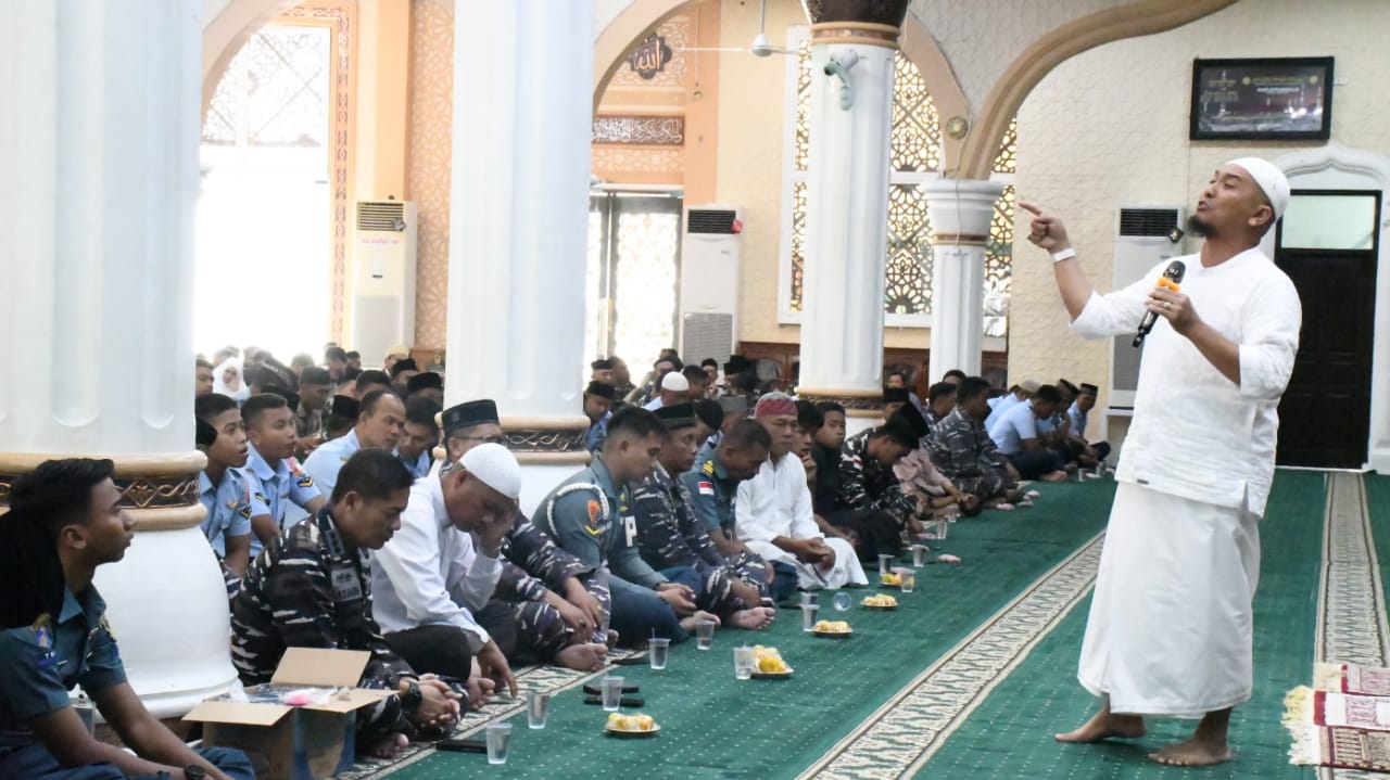 Danlanal Sabang dan Prajurit Lanal Sabang Ikuti Sabang Berzikir Untuk Banjir Sumatera