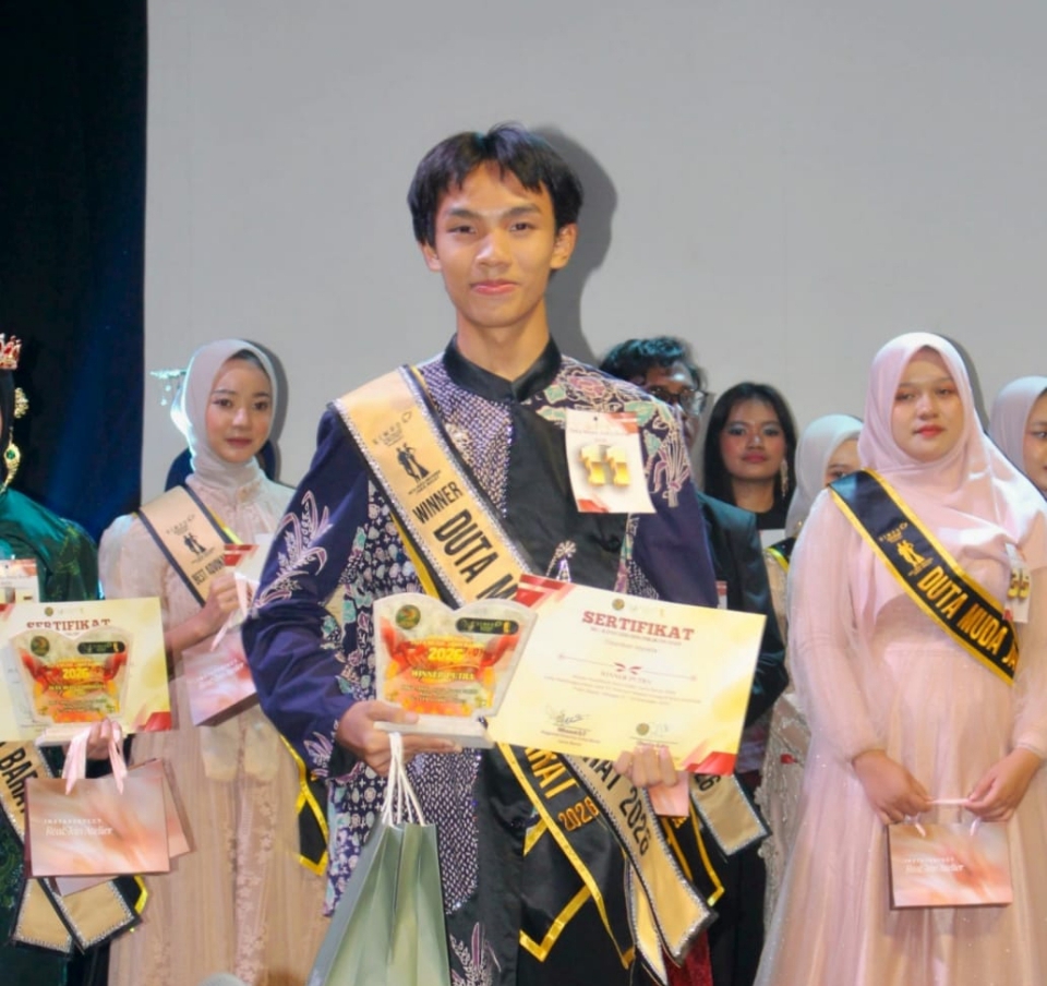 Putra Cirebon Raih Juara 1 Duta Muda Jawa Barat 2026