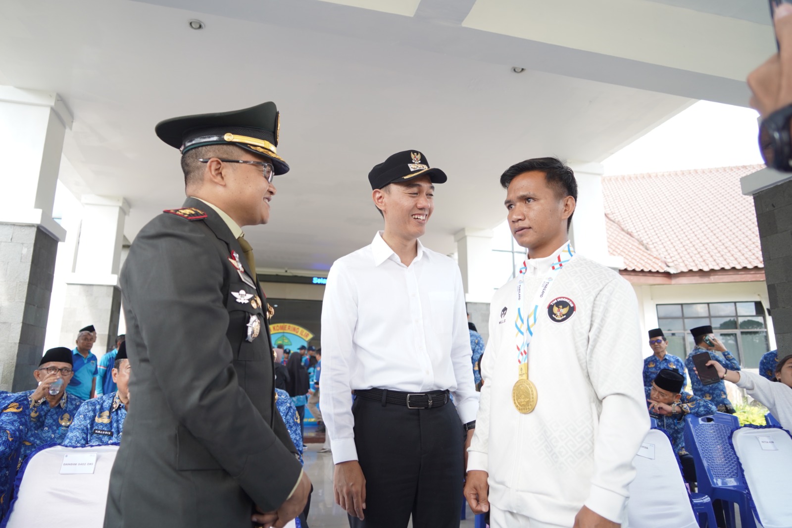 Muchendi Guyur Bonus Rp 1,1 Miliar Atlet Berprestasi Porprov 2025