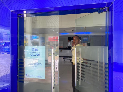 Satpam BRI KC Cilegon, Garda Terdepan Navigator Layanan Nasabah