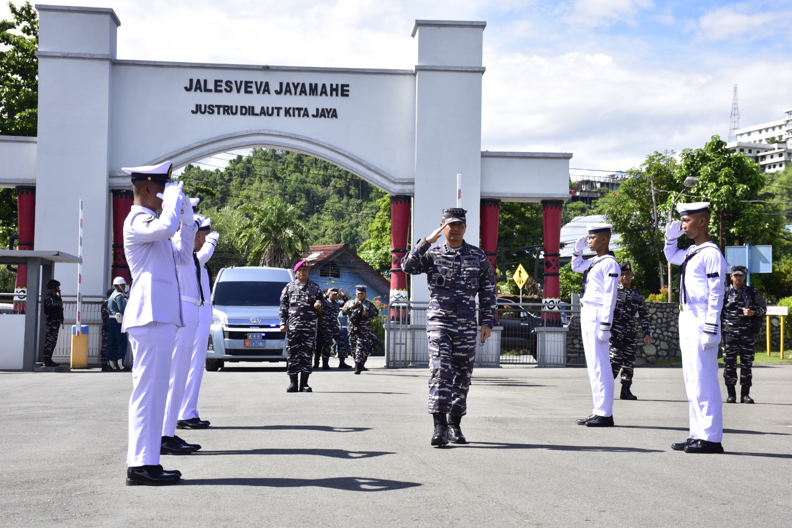 Wakasal Tinjau Fasilitas Strategis Kodaeral X, Perkuat Kesiapan TNI AL Diujung Timur NKRI