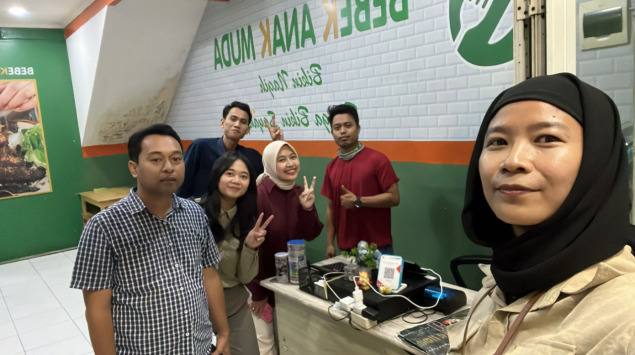 BRI Sapa UMKM Anak Muda di Cilegon, Dorong Transaksi Kekinian dengan QRIS “Scan Saja”