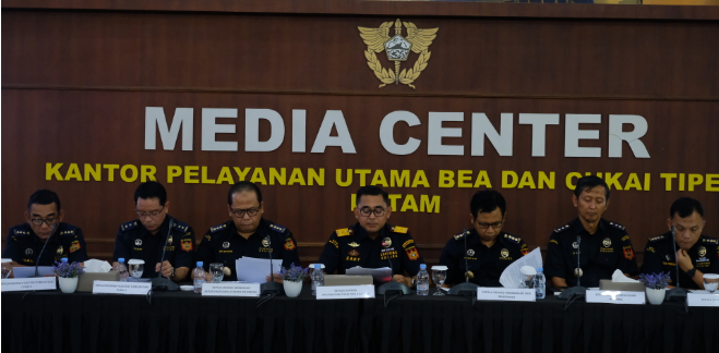 Apresiasi Kinerja Semester I, Zaky Firmansyah Tegaskan Inovasi Layanan Bea Cukai Batam Terus Diperkuat