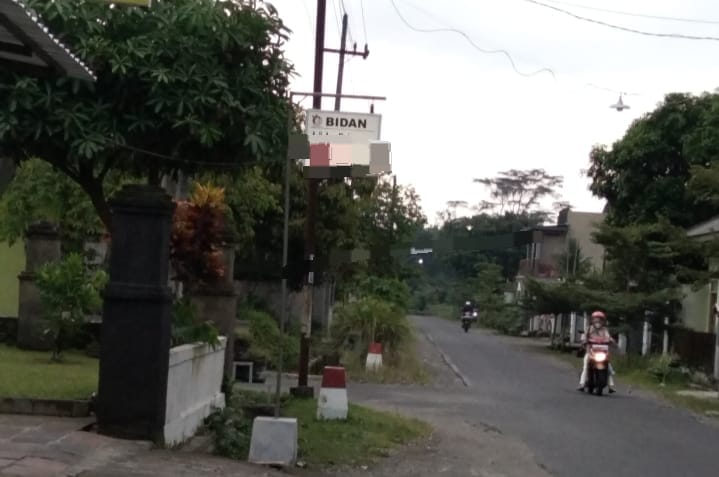Diduga Langgar Kewenangan, Bidan Desa Disorot Terkait Layanan Home Care di Gandusari