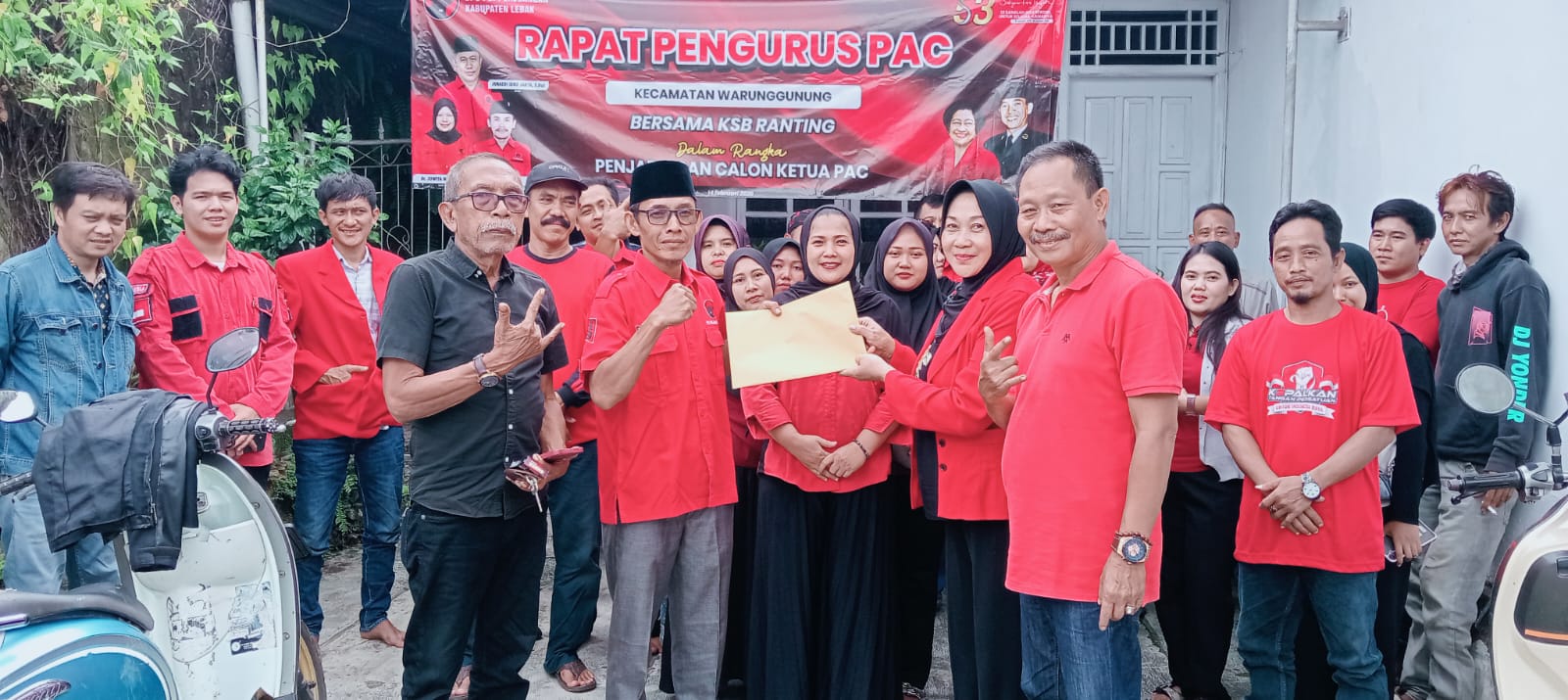 PAC PDI Perjuangan Kecamatan Warunggunung Gelar Rapat Pengurus Bersama KSB Ranting.