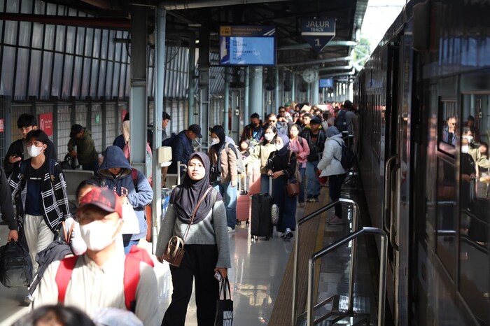 KAI Daop 1 Jakarta Ajak Masyarakat Atur Waktu Perjalanan Mudik H1 Lebaran