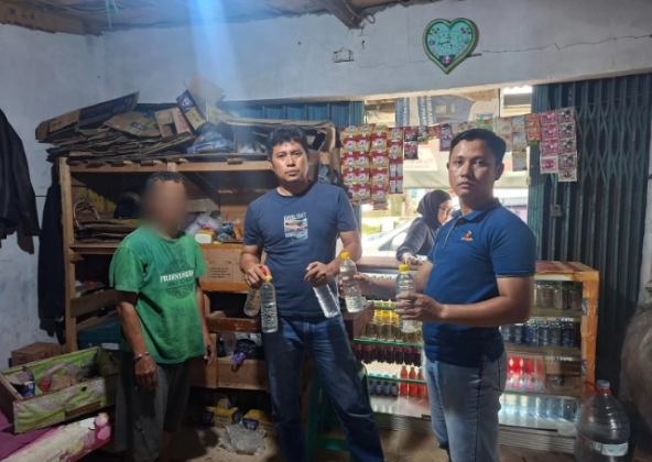 Polresta Cirebon Sita 60 Botol Miras Hasil Razia Pekat