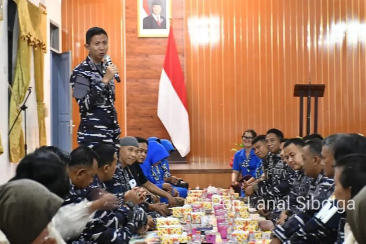 Berkah Ramadhan, Keluarga Besar Lanal Sibolga Berbagi Takjil dan Buka Puasa Bersama di Mako Lanal Sibolga