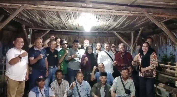 Paguyuban Wartawan Cirebon Raya (PWCR) menggelar Buka Bersama (Bukber) Dan Pemilihan Ketum Baru