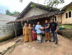 UPZ Provinsi Banten Didampingi Forwatu Banten Serahkan Bantuan RTLH di Desa Muara Dua Kec. Cikulur