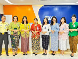 Kompak dan Anggun, Frontliner BRI Branch Office Jatinegara Kenakan Pakaian Nasional di Hari Kartini