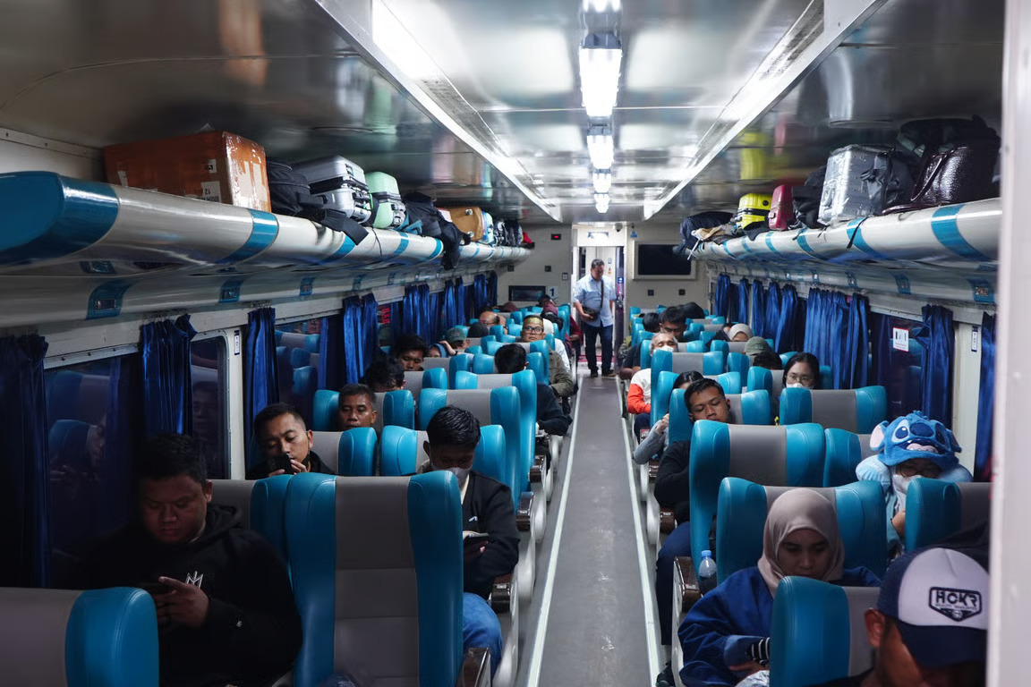 Libur Panjang Paskah Dimanfaatkan Maksimal, KAI Divre III Palembang Layani 26.309 Pelanggan
