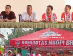 Tri Adhianto Beri Motivasi Klub Kota Baru FC, Tekankan Pembentukan Karakter Atlet Sejak Dini