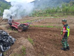 Babinsa Koramil 01/Lut Tawar Laksanakan Karya Bakti Bersama Warga di Wilayah Binaan