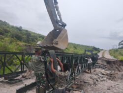 Akses Jembatan Desa Karang Rejo Segera Tersambung, TNI Kebut Perakitan Jembatan Bailey Dilokasi