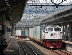KAI Logistik Jaga Ketahanan Distribusi Nasional Selama Libur Akhir Pekan Kenaikan Yesus Kristus
