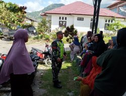 Babinsa Kopka Safrizal Laksanakan Komsos dan Sampaikan Himbauan Menjaga Kesehatan