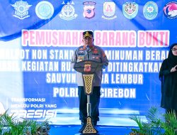 Polresta Cirebon Musnahkan Belasan Ribu Botol Miras dan Ribuan Knalpot Brong