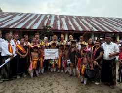Kolaborasi TJSL Antar-BUMN, SUCOFINDO Dorong Pemerataan Pendidikan melalui Program Literasi Negeri di Nusa Tenggara Timur