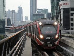 KAI Sesuaikan Jadwal LRT Jabodebek untuk Optimalkan Layanan Jam Sibuk Pagi