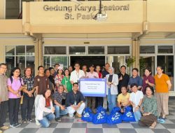 BRI Region 6 Salurkan 200 Paket Sembako Melalui Program CSR kepada Jemaat Gereja St. Paskalis