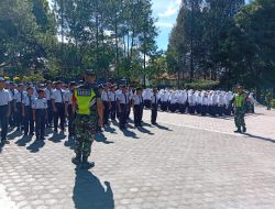 Bati Tuud, Koramil 02/Wps Sampaikan Pentingnya Disiplin Diri Kepada Siswa/i Baru
