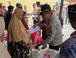 Polres Aceh Tengah Peduli, Jumat Berkah Hadirkan Kebahagiaan bagi Warga Kute Panang Lewat Penyaluran Sembako