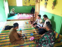 BABINSA KORAMIL 03/PGS LAKSANAKAN KOMSOS DENGAN APARATUR KECAMATAN PEGASING UNTUK PERKUAT SINERGI DAN KEMITRAAN