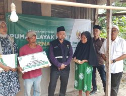 Didampingi Forwatu Banten, BAZNAS Provinsi Banten Salurkan Bantuan Rumah Layak Huni untuk Ibu Saminah