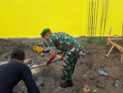 Babinsa Koramil 01/Lut Tawar Laksanakan Karya Bhakti di Desa Binaan, Wujud Nyata Kepedulian TNI Bersama Masyarakat