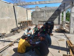 Melalui Komsos, Babinsa Bangun Sinergi Dengan Pekerja KDKMP Desa Cinta Damai