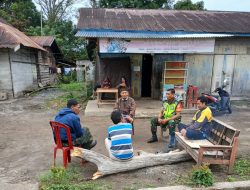 Jalin Silaturahmi dan Komsos, Babinsa Koramil 04/PRG Dekati Warga Desa Bintang Berangun