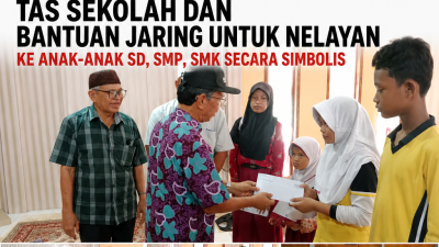 Ketua LAZISMU Wilayah Provinsi Jambi Serahkan Beasiswa, Tas Sekolah dan Bantuan Jaring Nelayan di Tanjab Barat