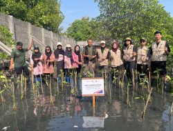 KAI Logistik Lanjutkan Komitmen Keberlanjutan melalui Penanaman 270 Bibit Mangrove