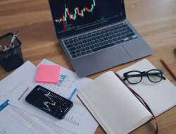 Menyusun Trading Plan Hari Minggu: Kunci Menghadapi Pembukaan Pasar Senin Pagi dengan Tenang