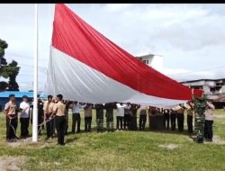 Jelang HUT ke-81 RI, Bendera Raksasa 4×8 Meter Berkibar Di Kecamatan Timang Gajah