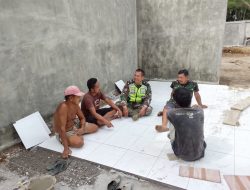 Jalin Keakraban dengan Warga, Babinsa Koramil 04/PRG Aktif Laksanakan Komsos