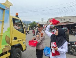 Semarak HUT RI ke-81, Polsek Wih Pesam Ikuti Launching Pembagian Bendera Merah Putih