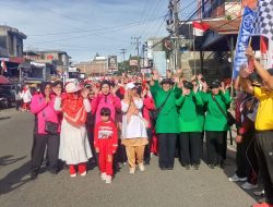 Jalan Santai Di Kecamatan Bandar, Bernuansa Merah Putih Padati Jalan Protokol