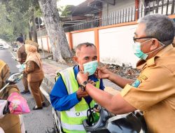 Kualitas Udara Menurun, Pemkab OKI Bagikan Masker dan Batasi Aktivitas Sekolah