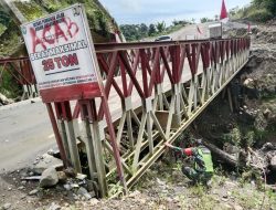 Babinsa Koramil 05/Permata Pantau Kondisi Jembatan Bailey Burni Pase