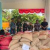 Sinergi Tim Quick Response Lanal Ranai dan BKHIT Natuna Gagalkan Penyelundupan 3 Truk Sembako Tanpa Dokumen di Pelabuhan Penagi