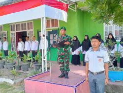 Tanamkan Semangat Nasionalisme, Jajaran Babinsa Koramil 03/TG Hadiri Upacara Bendera di Sekolah